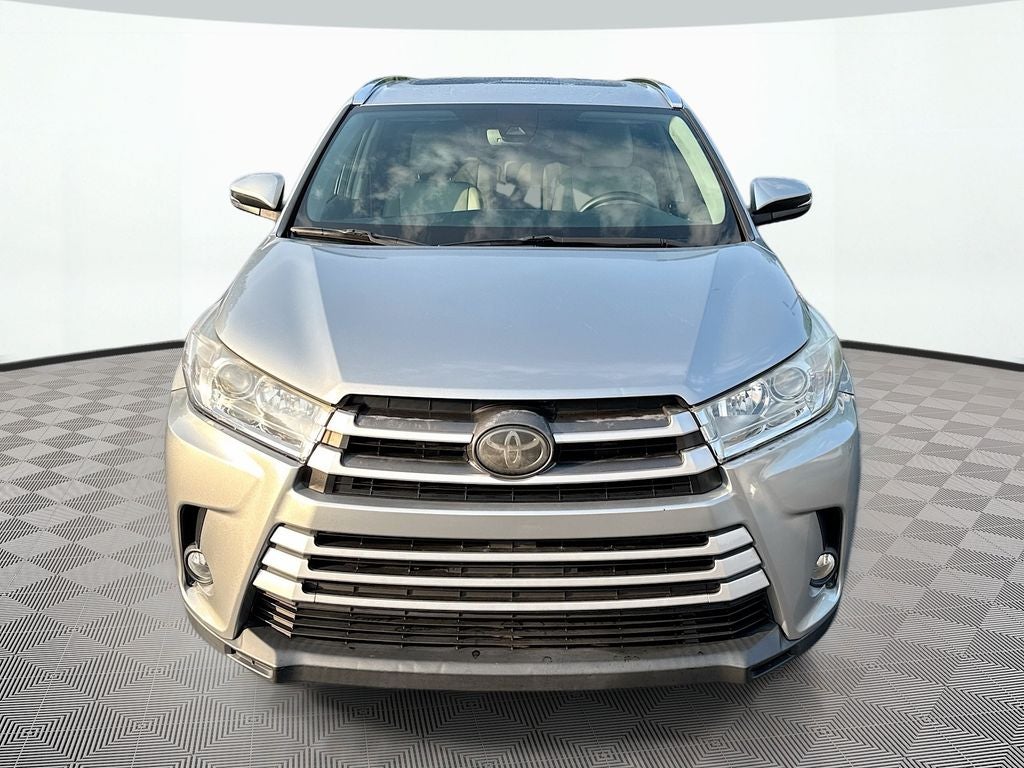 2017 Toyota Highlander — side profile view