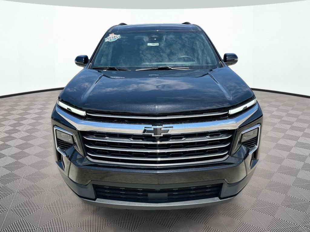 2025 Chevrolet Traverse — side profile view
