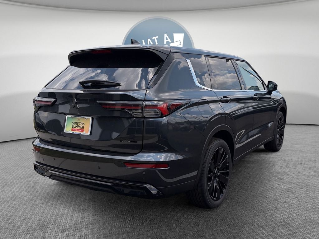 2026 Mitsubishi Outlander — rear three-quarter view