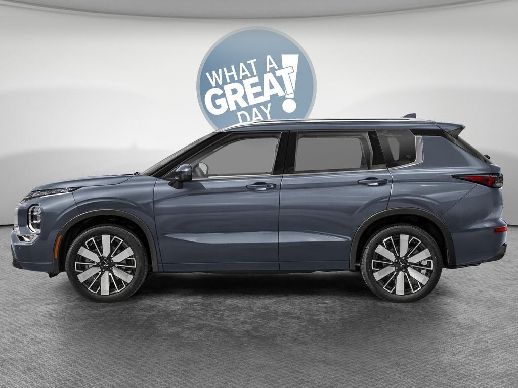 2026 Mitsubishi Outlander — side profile view