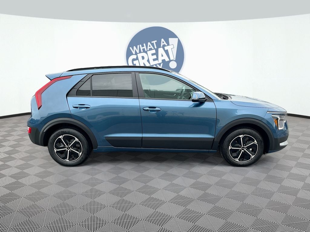 2026 Kia Niro — interior view